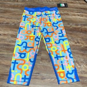 Nwt Nike girls Capri size XL